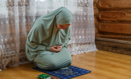 Surah Al-Hujurat Wazifa for Relationship Conflicts and Marriage Barriers