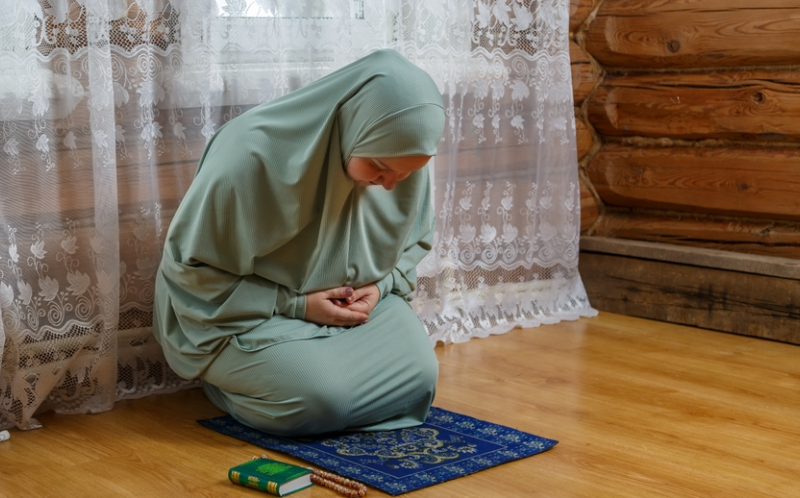 Surah Al-Hujurat Wazifa for Relationship Conflicts and Marriage Barriers